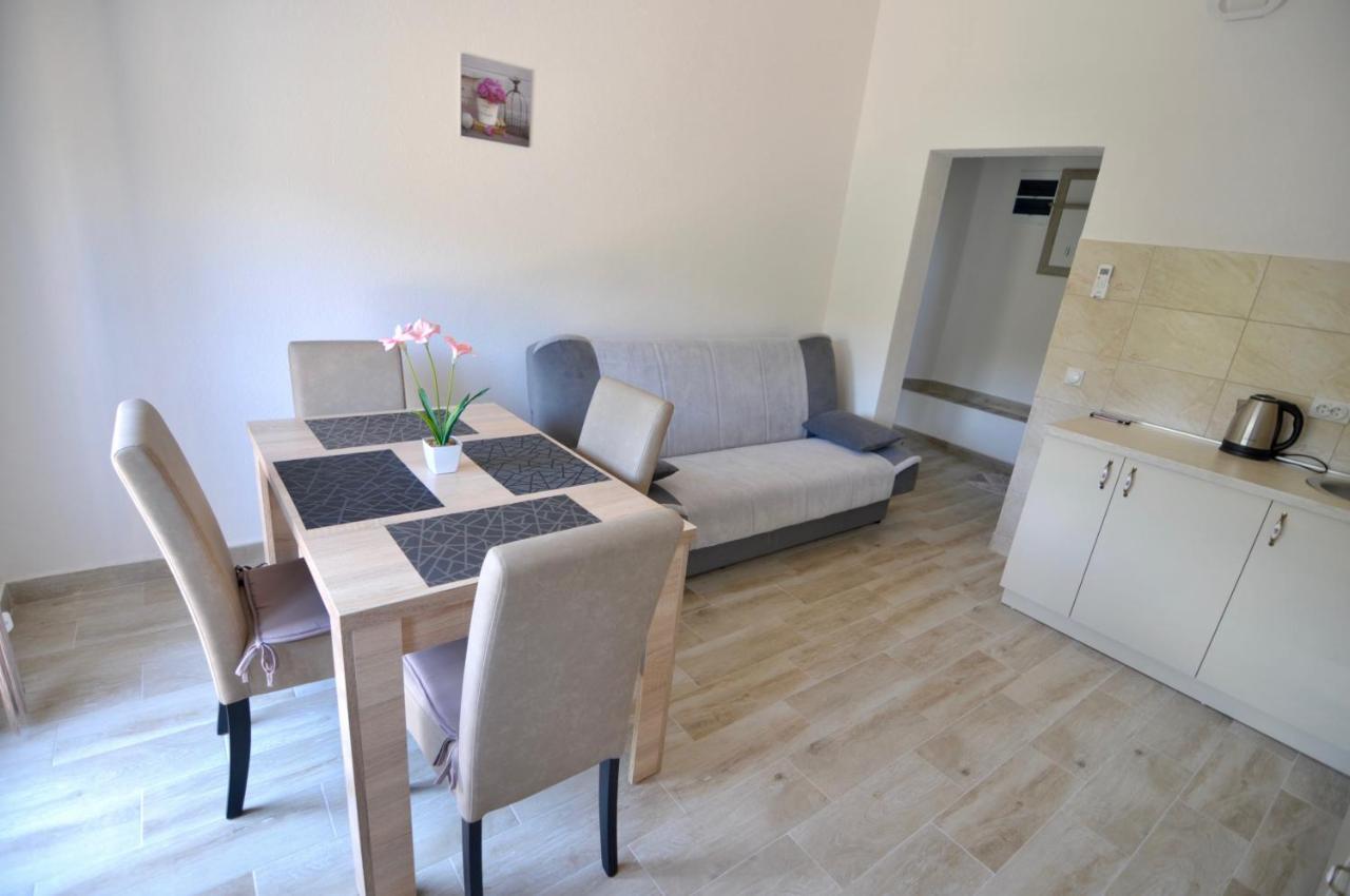 Netho Apartments Brda Mrcevac Ngoại thất bức ảnh